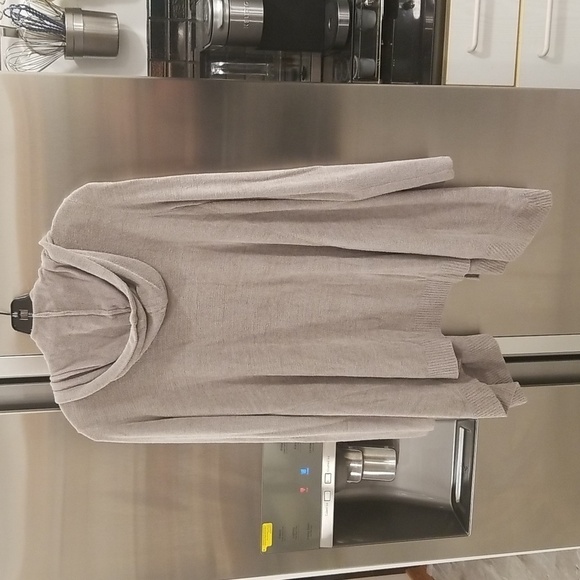 💕BAREFOOT DREAMS💕 CozyChic Lite Seashore Hooded Cardigan ~ Pewter Grey XS NWT - Picture 6 of 12